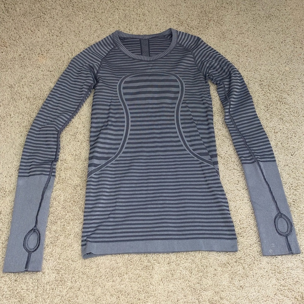 Lululemon long sleeve top